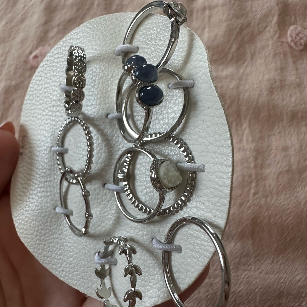 Francesca's Collections Silver Crescent Moon Rings - Picture 2 of 3